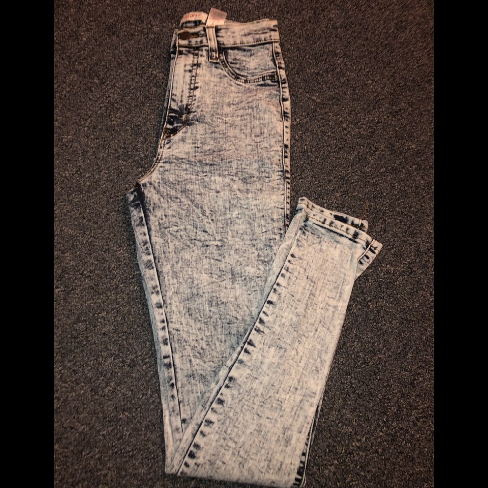 Women’s acid wash jegging